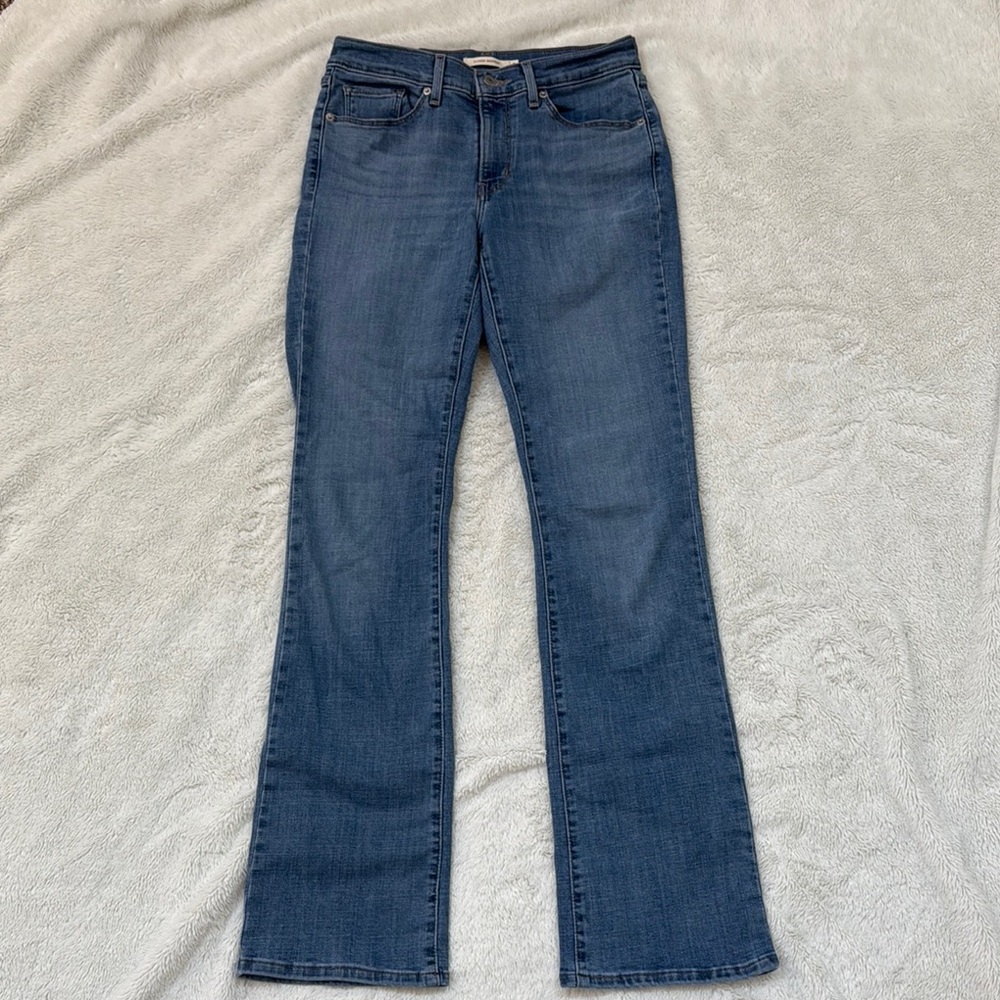 Women's Blue Jeans